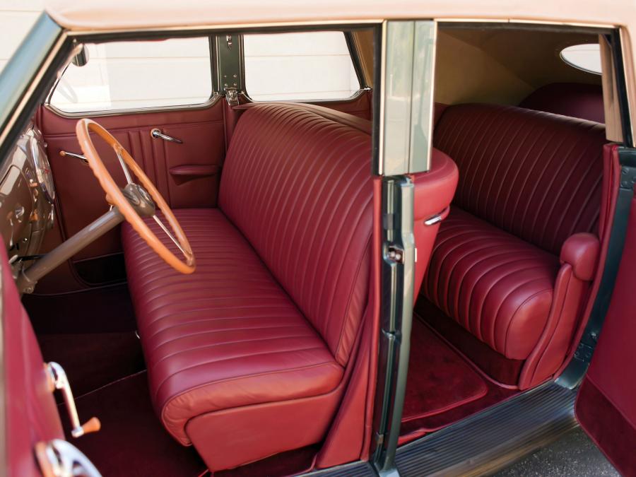  Lincoln Zephyr Convertible Sedan 1939 года  (фото 13 из 22)
